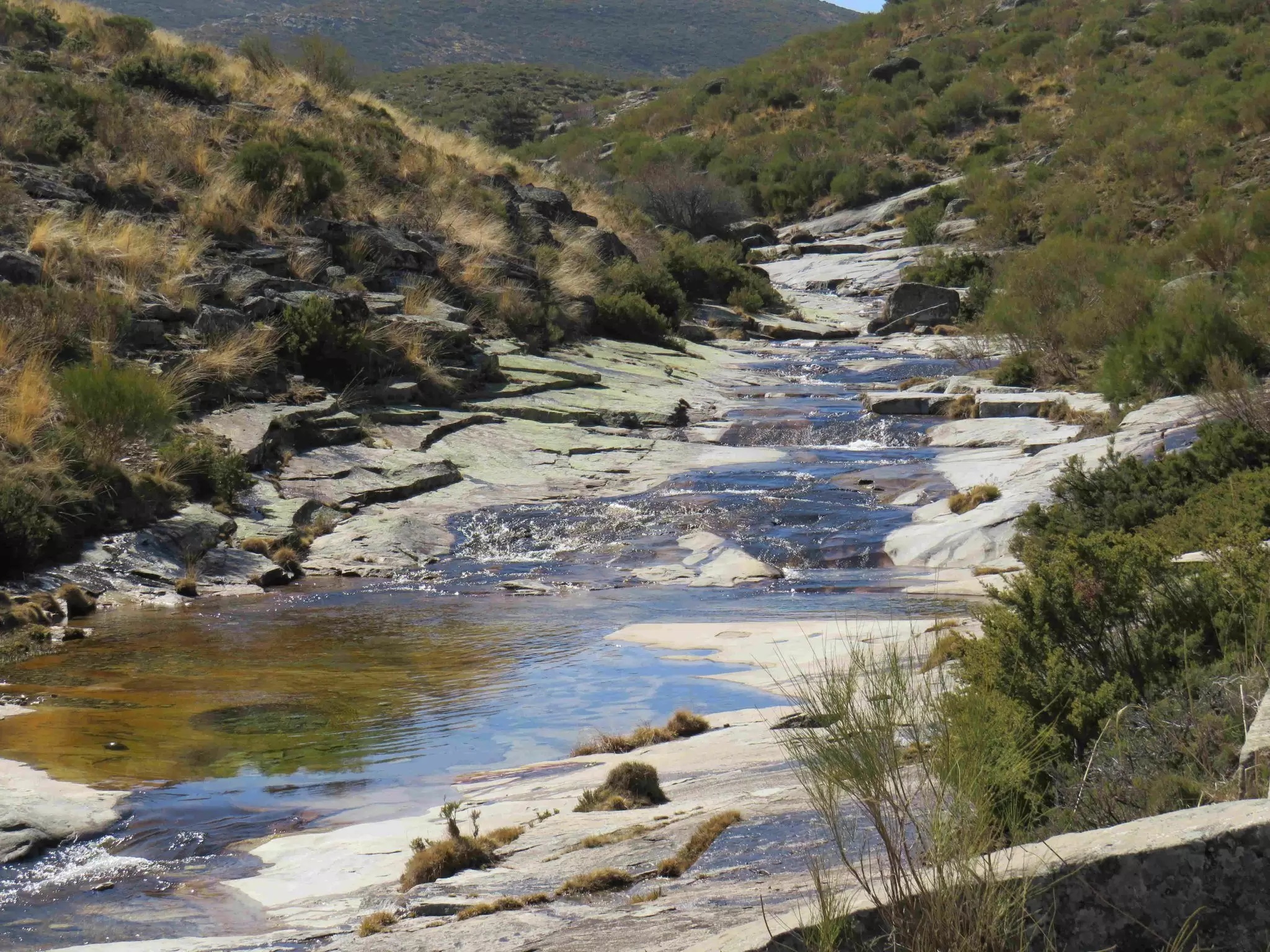 garganta de Valdeascas en gredos